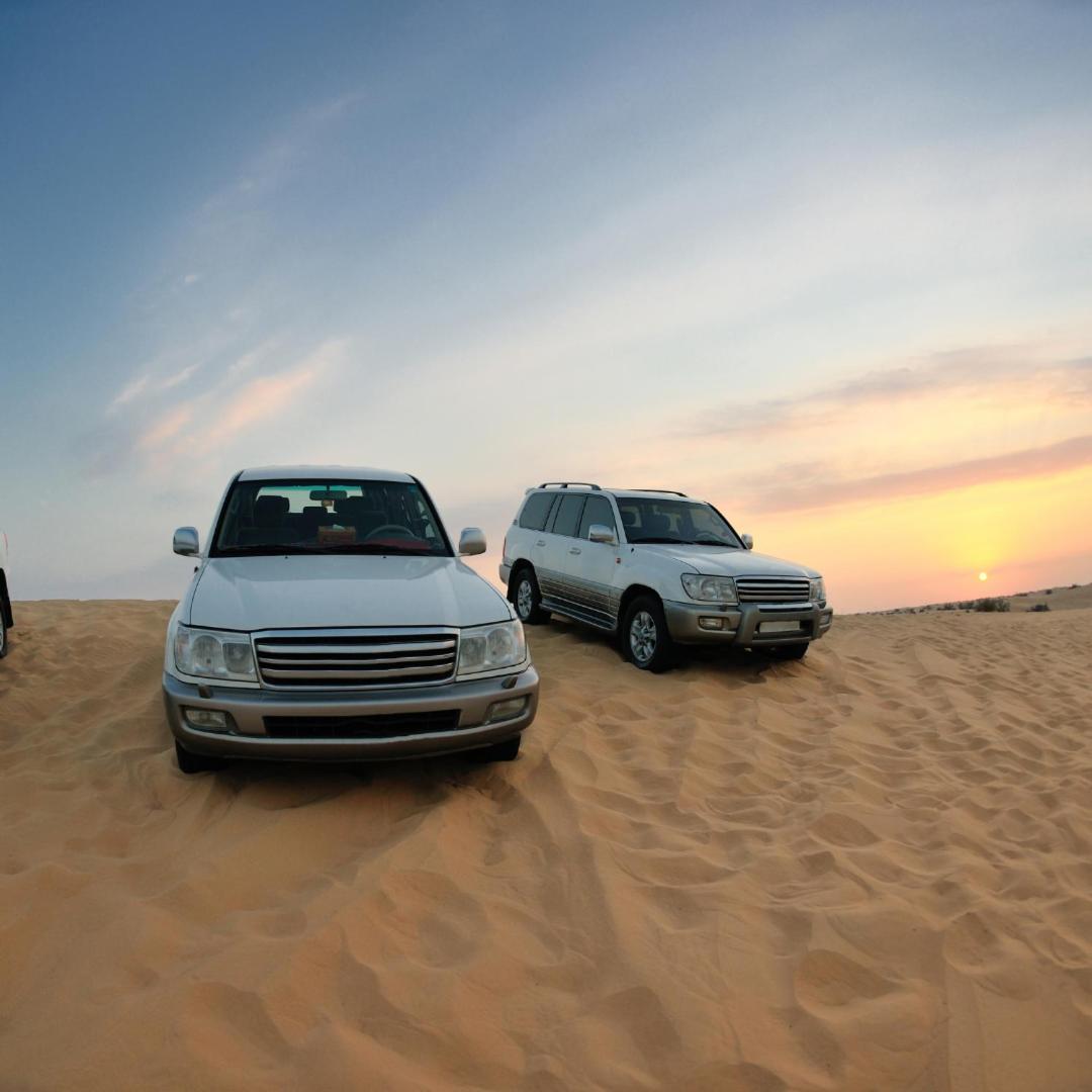 Car Tour & Travel * Abu Dhabi